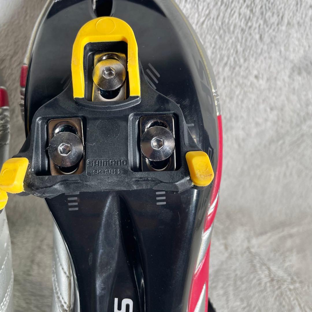 ほぼ未使用❗️SHIMANO R086 自転車シューズ シルバー/ブラック/レッド