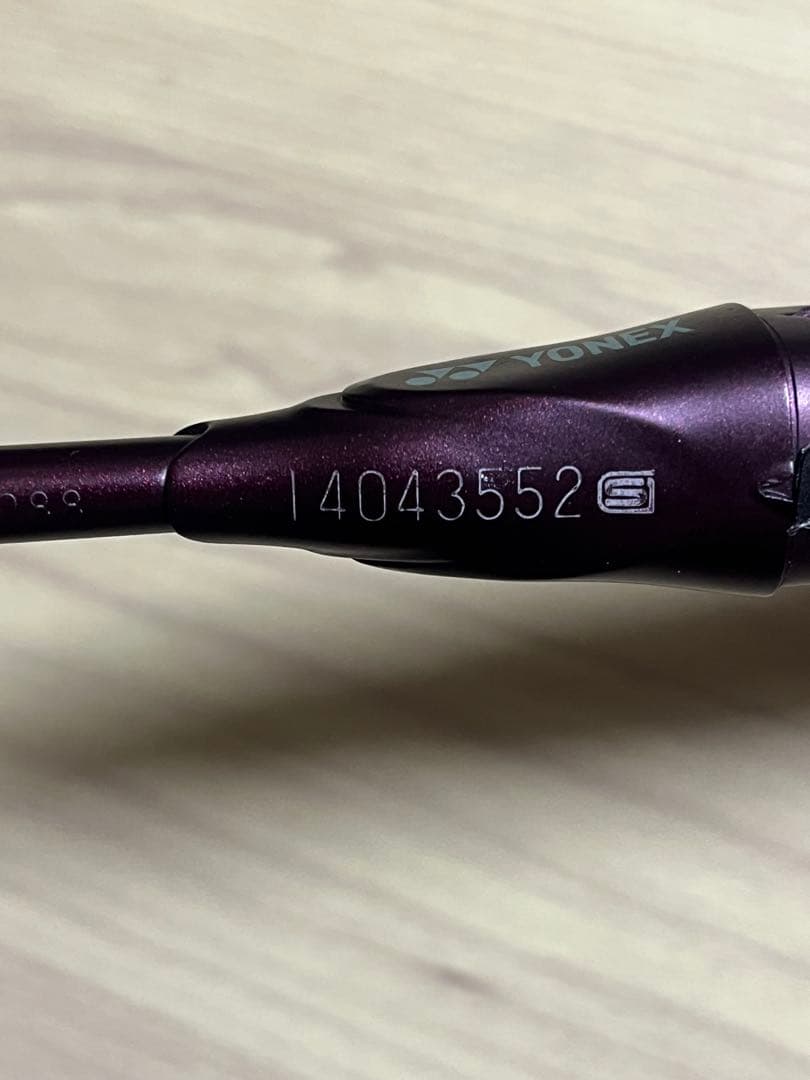YONEX アストロクス100ZZ クレナイ
