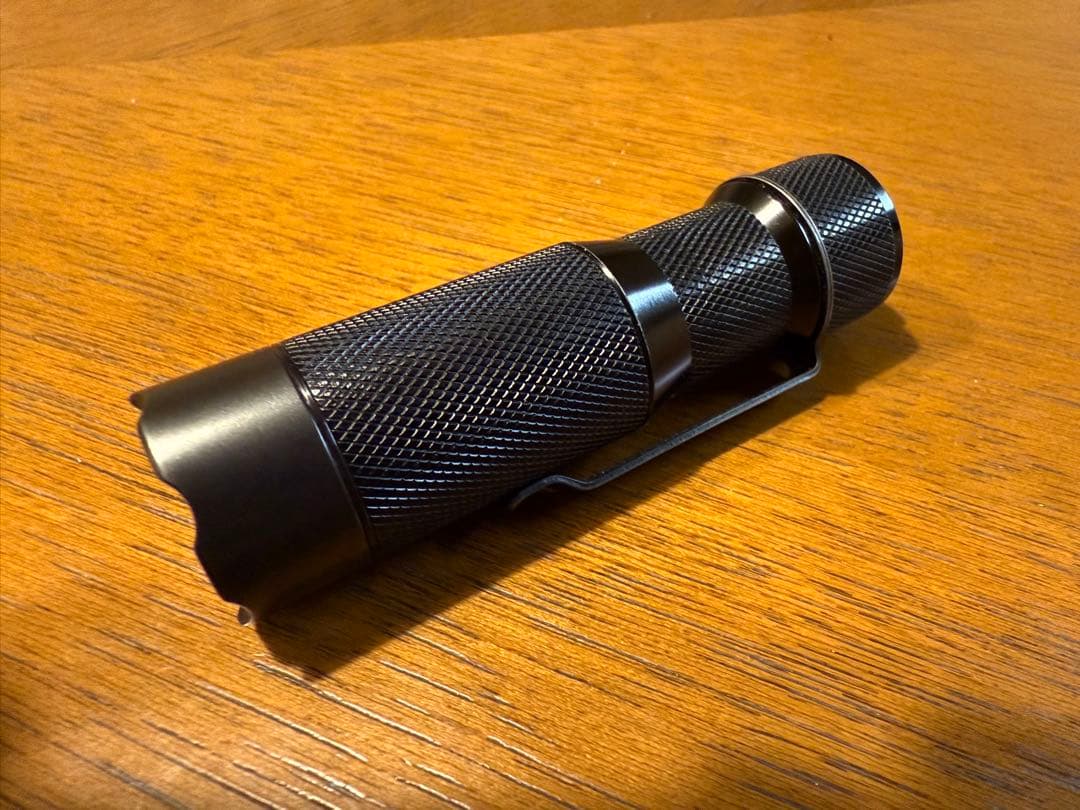 HDS EDC LE 325lm 懐中電灯