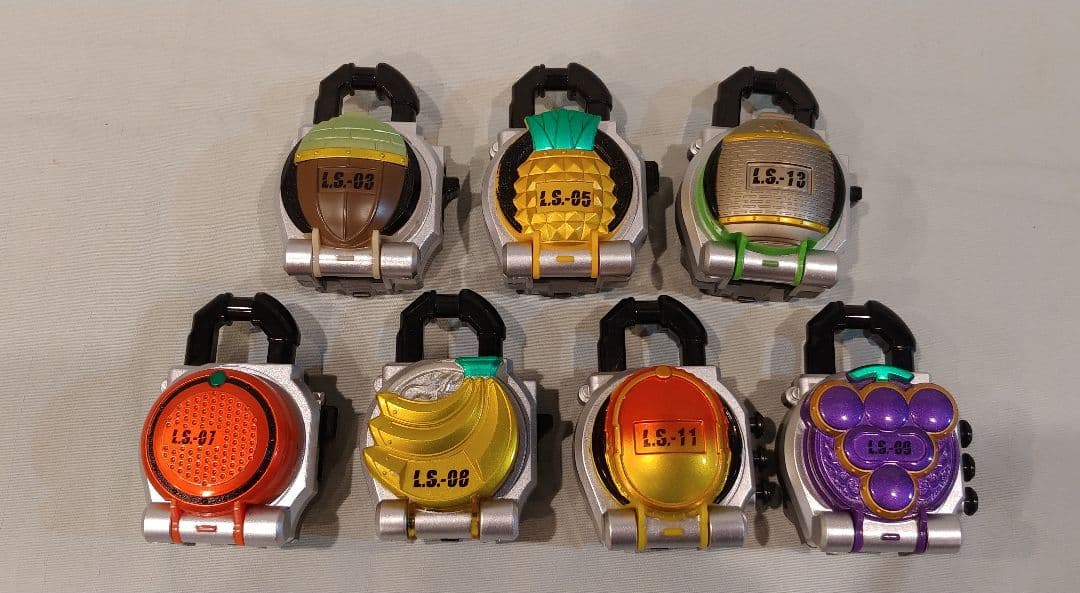 仮面ライダー鎧武　DX戦国ドライバー　　DXゲネシスドライバーのセット