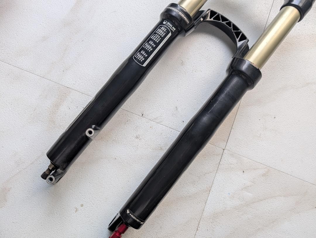 パーツ ROCKSHOX REBA RL 26\" 1-1/8(OS)