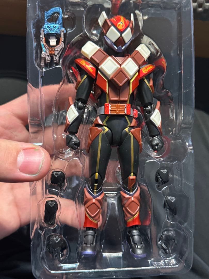 S.H.Figuarts 仮面ライダーヴァレン フィギュアーツ 仮面ライダーガヴ