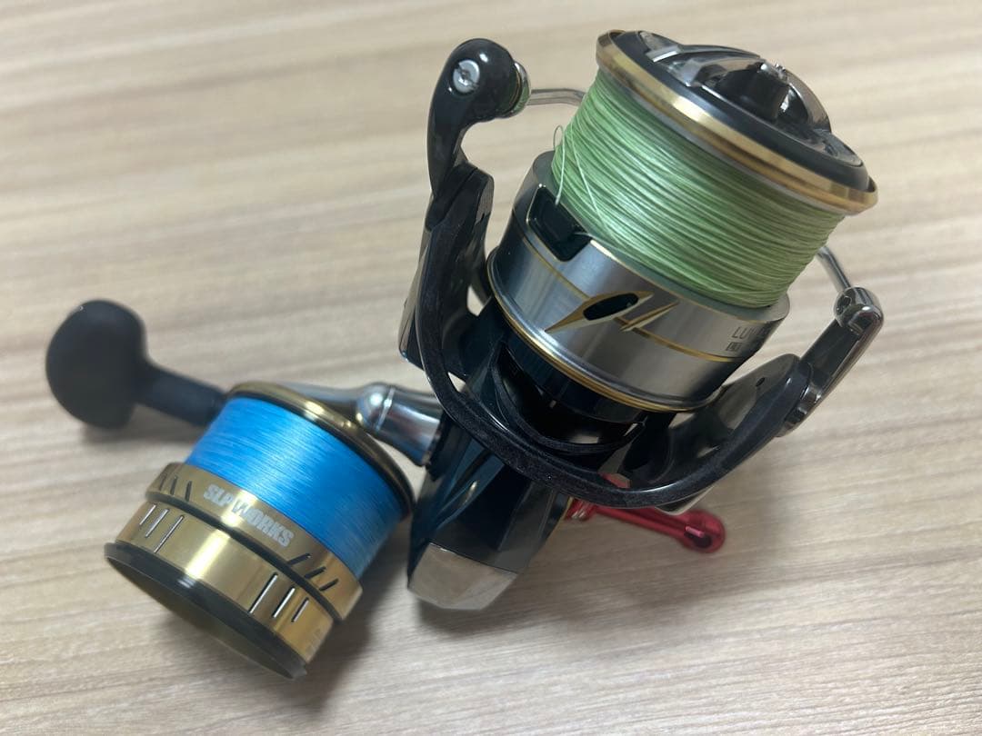 Daiwa 20ルビアスLT 4000-CXH SLPワークス替えスプール付き
