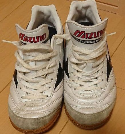 Mizuno Moreliaのフットサルシューズ2足セット