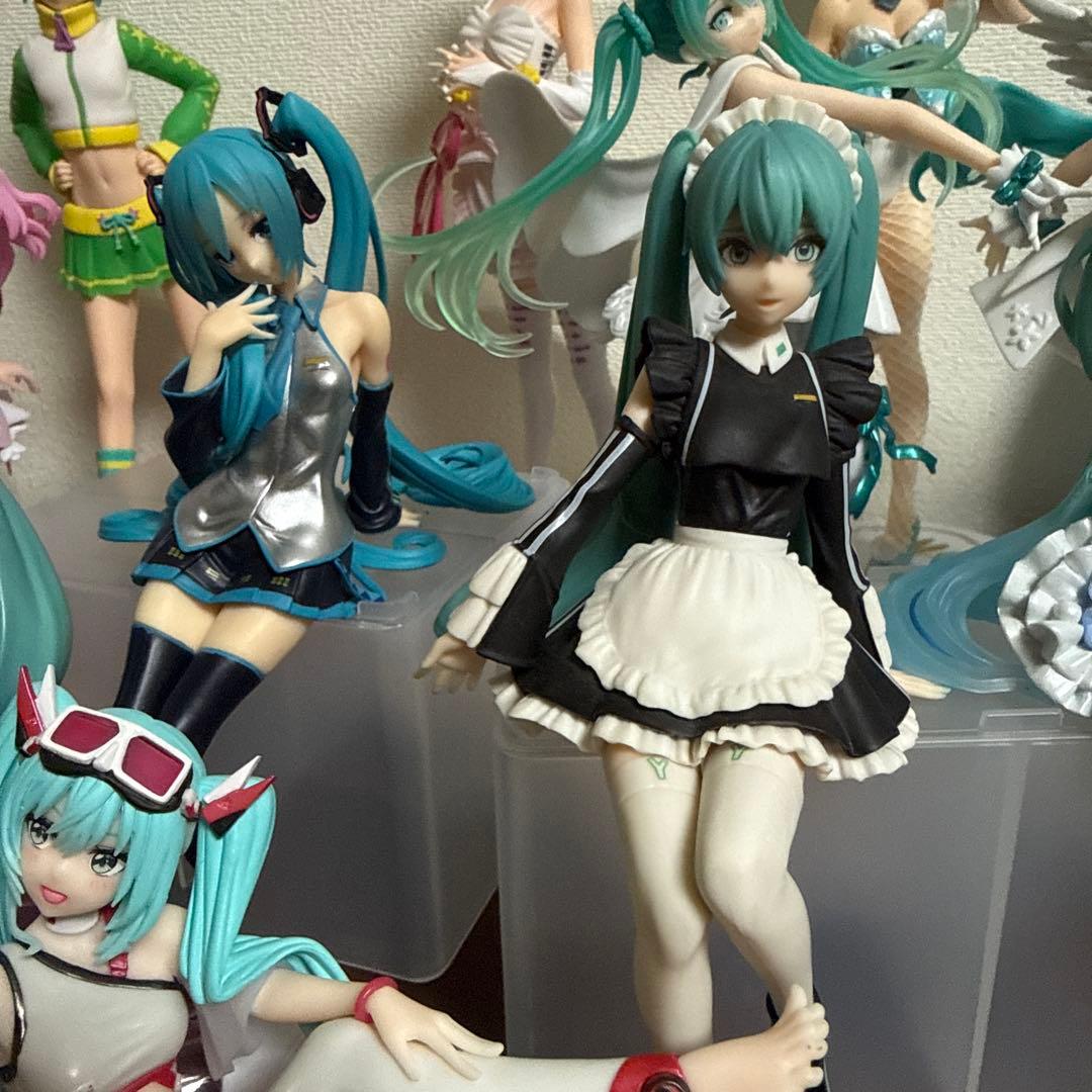 初音ミク　フィギュア　16体　まとめ売り