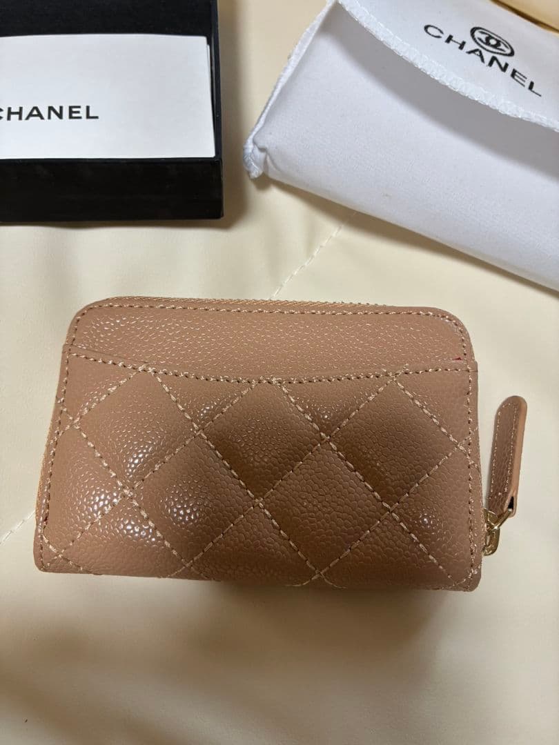 CHANEL ベージュ キルティング ノベルティ ケース