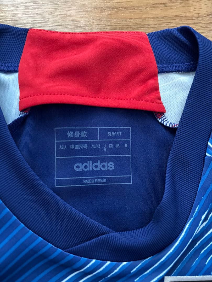 サッカー　日本代表　三笘薫　ユニフォーム
