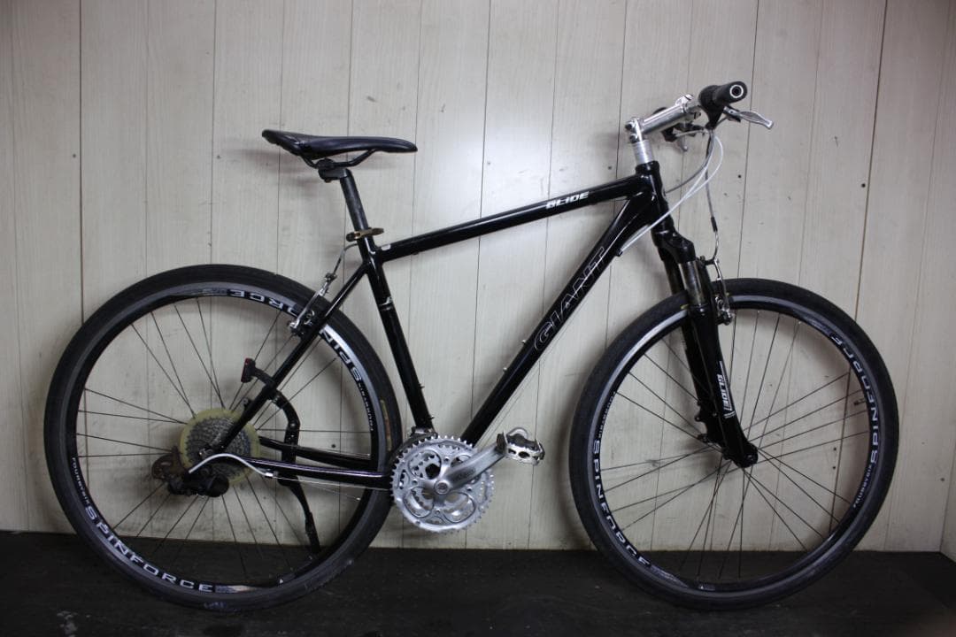 GIANT GLIDE R3 700C 24速 500mm ディスク対応クロス