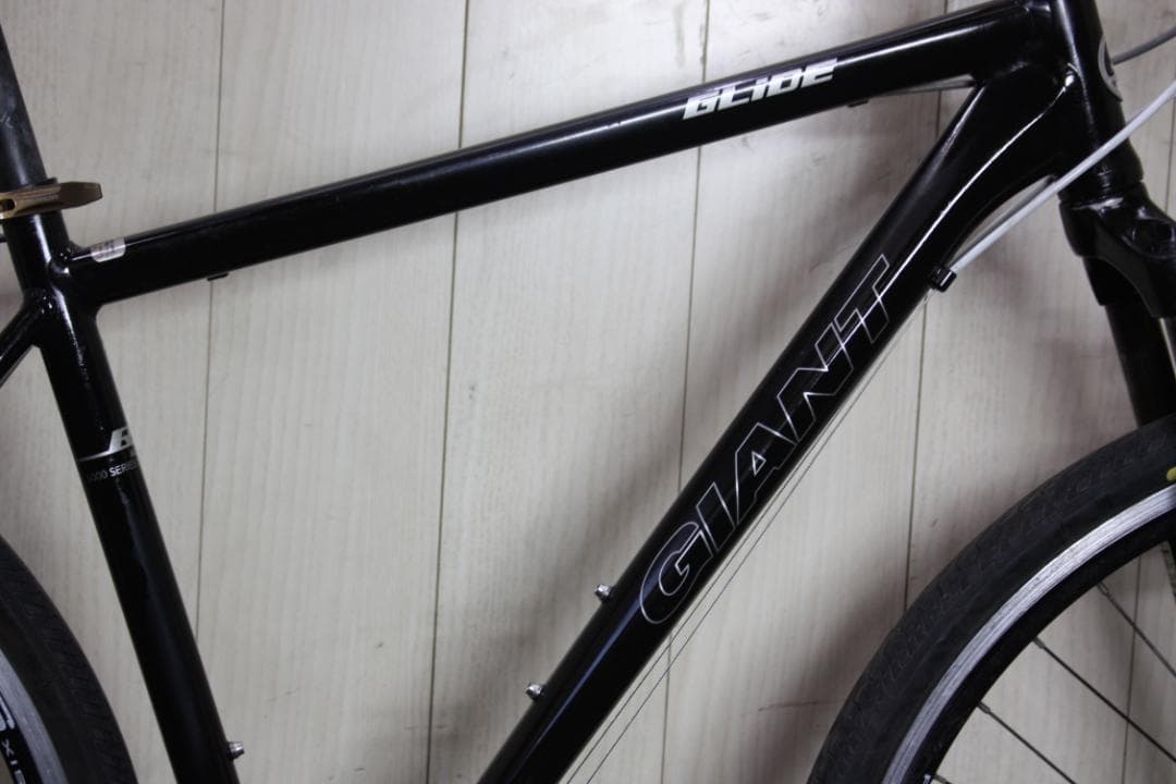 GIANT GLIDE R3 700C 24速 500mm ディスク対応クロス