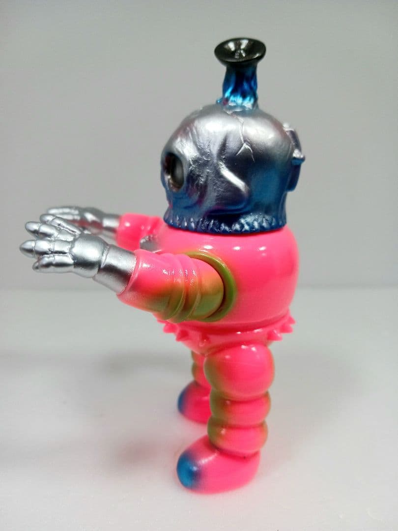 Kenth toy works ASTRO SKULLBOT ソフビ
