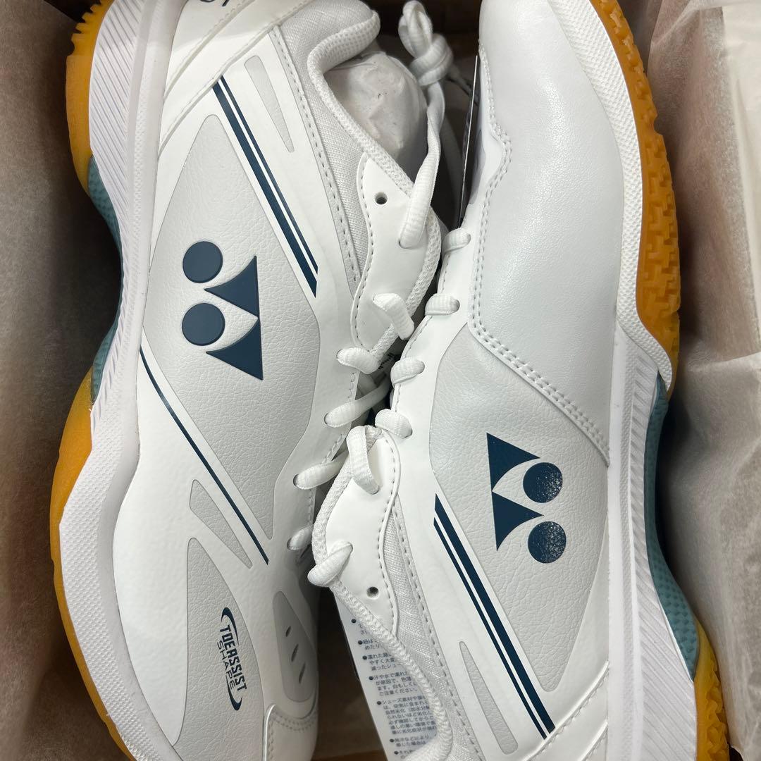 27.0㎝　65Z4ワイド　新品未使用　YONEX　バドミントンシューズ