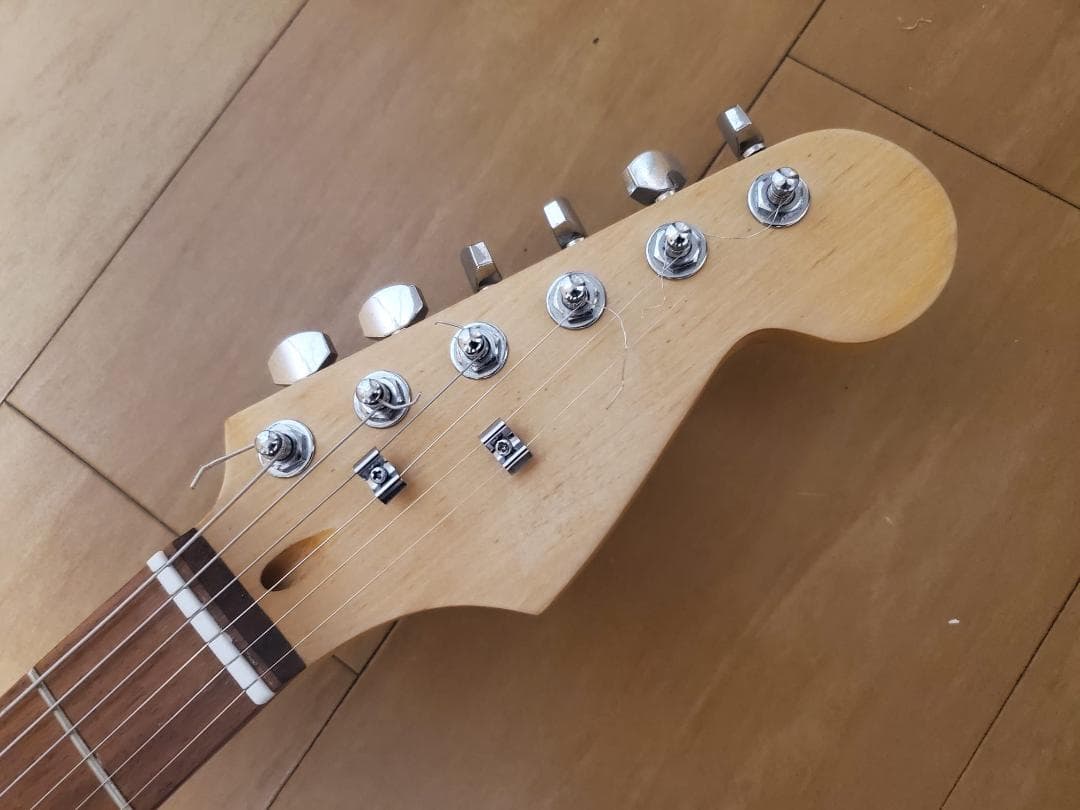 ギター VINTAGE ASSEMBLED GUITAR