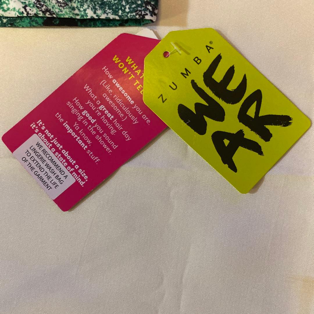 ZUMBA WEAR 、ジャケット、正規品