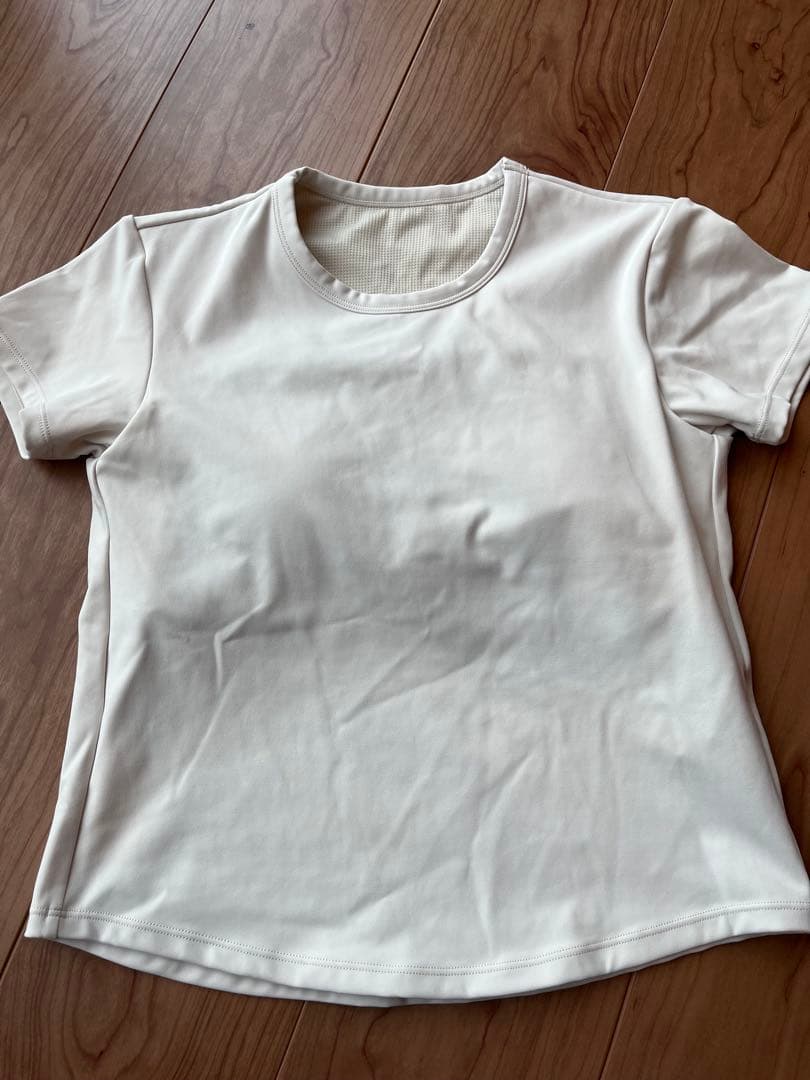 【美品】sukala カップ付きTシャツ　セット売り　Ｓサイズ