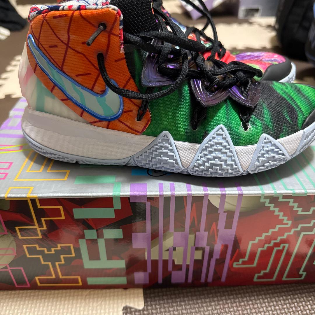専用　Nike カイブリッド　バスケットボールシューズ マルチカラー