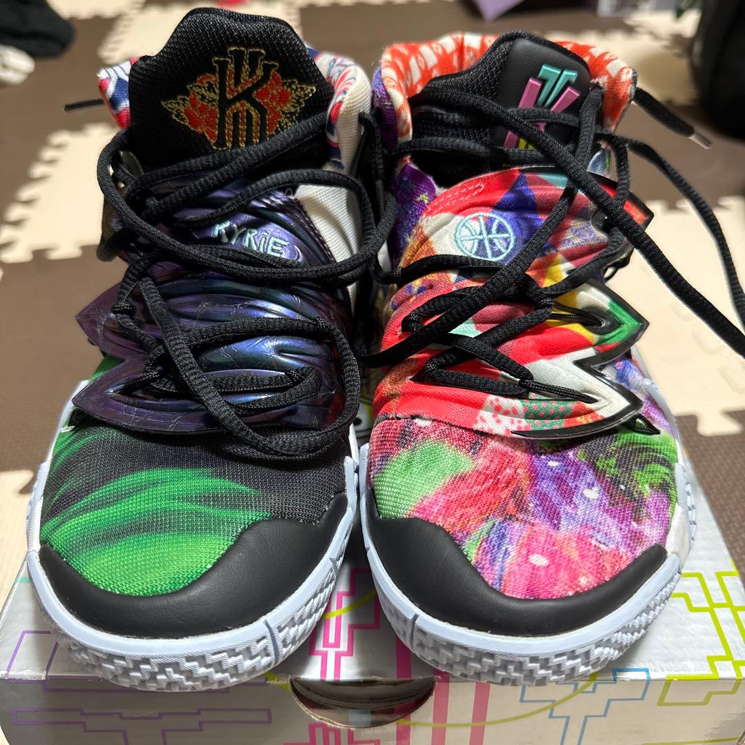 専用　Nike カイブリッド　バスケットボールシューズ マルチカラー