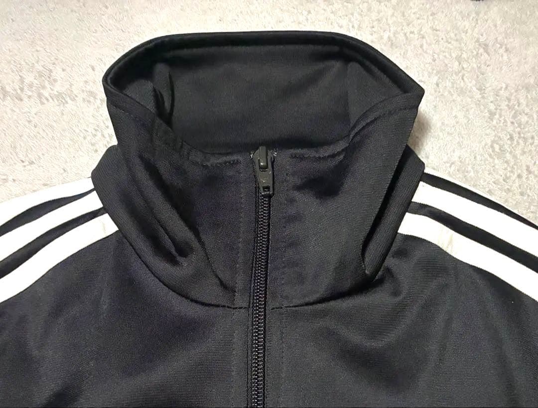 adidas ブラック トラックスーツ 上下セット　サイズ違い
