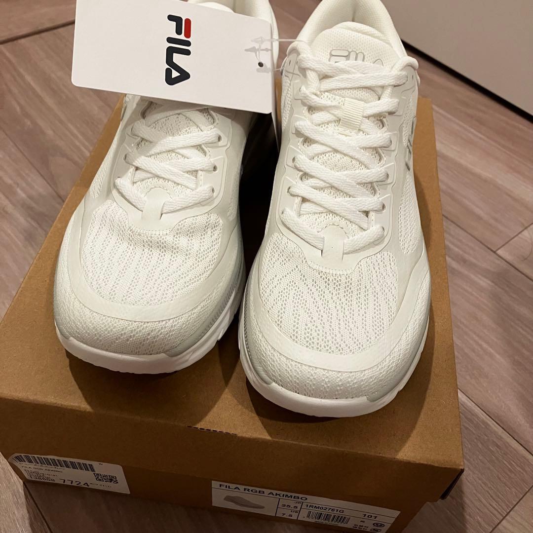 【新品未使用】FILA RGB AKIMBO ウォーキングシューズ スニーカー