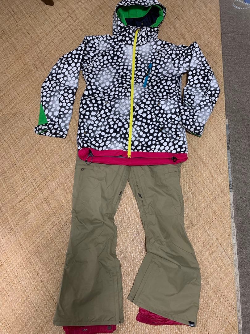 ROXY レディース　スノボウェア　上下セット　S-Mサイズ　美品　防寒　撥水