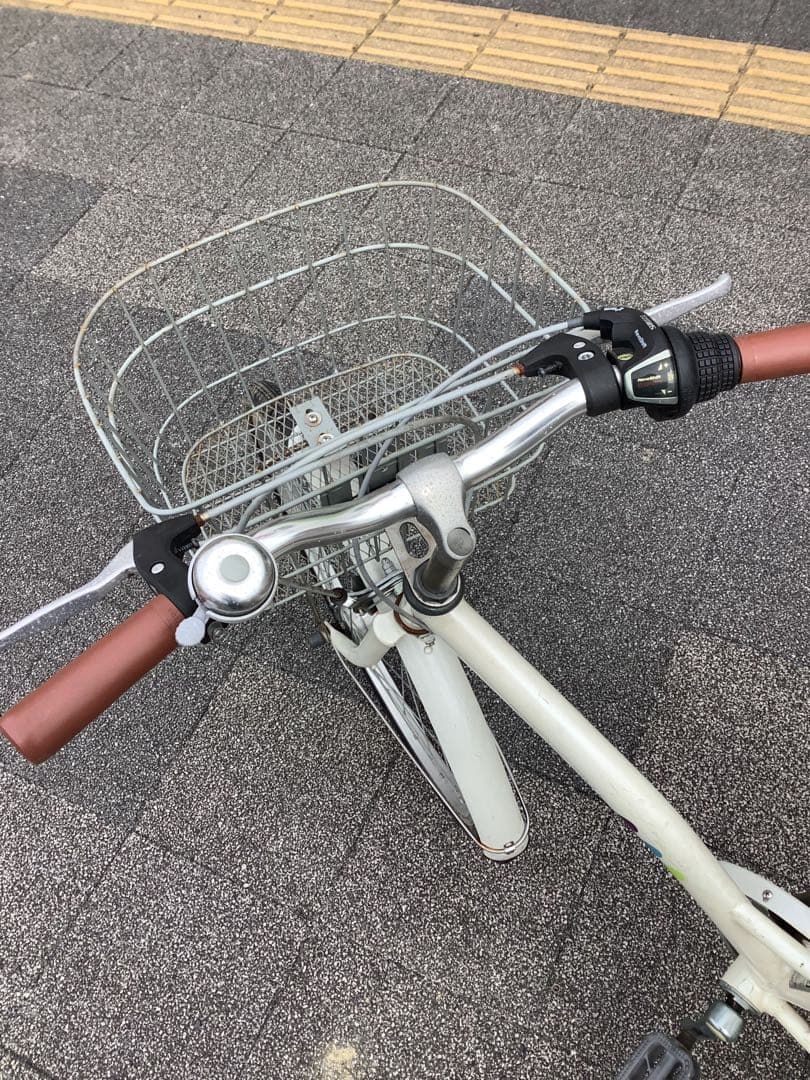 子供用自転車 ２４インチ・６段変速・自動点灯