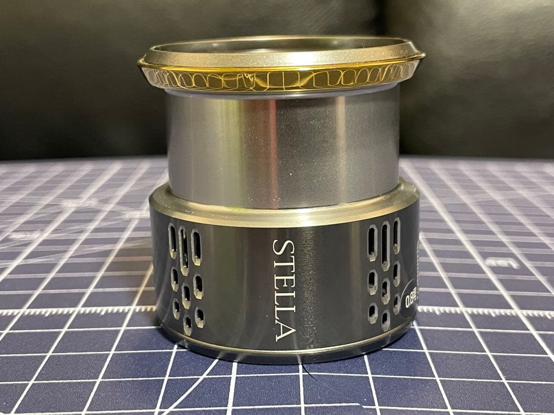 18ステラ　2500SHG 純正スプール　美品　11