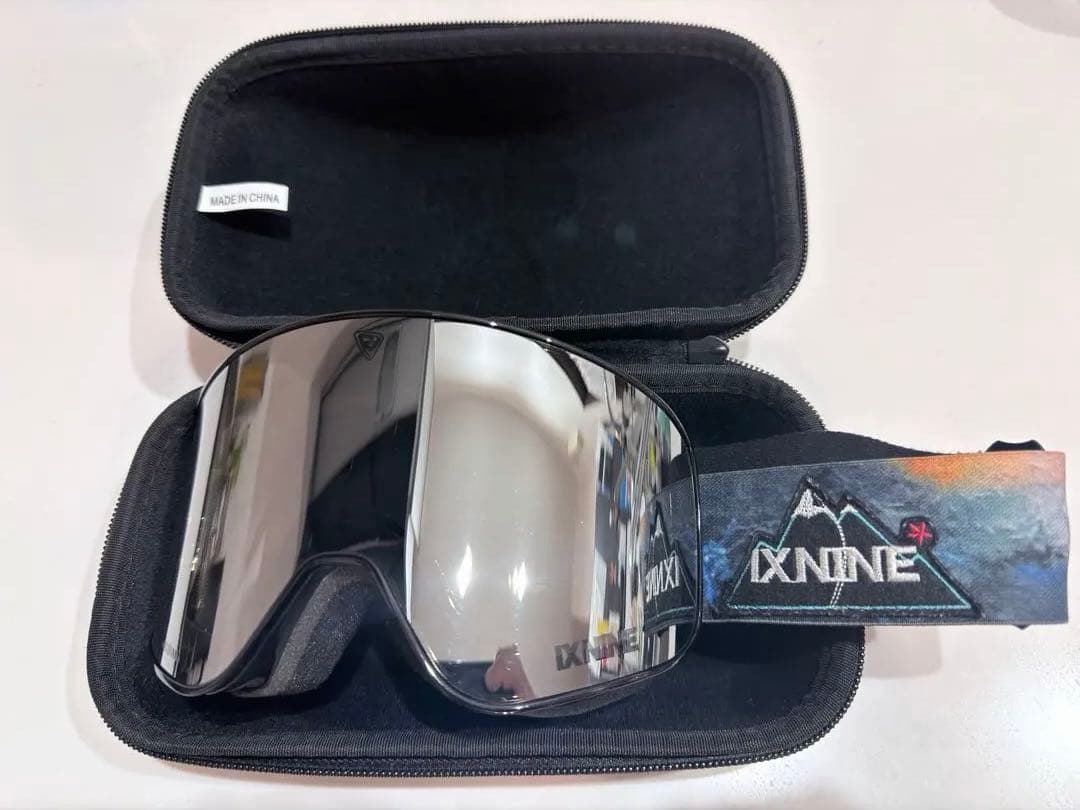 美品　IXNINE IX3 PRO ゴーグル　ハードケース付き　IX9