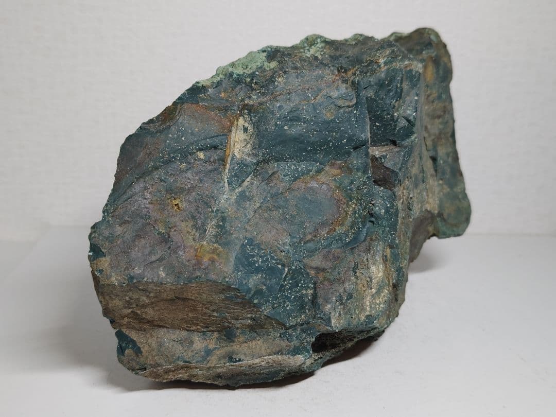 出雲石 5.2kg 碧玉 瑪瑙 原石 鑑賞石 自然石 誕生石 鉱物 鉱石 水石
