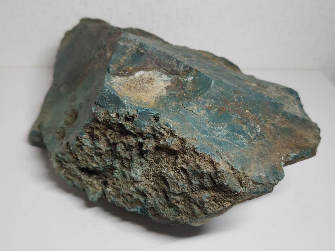 出雲石 5.2kg 碧玉 瑪瑙 原石 鑑賞石 自然石 誕生石 鉱物 鉱石 水石