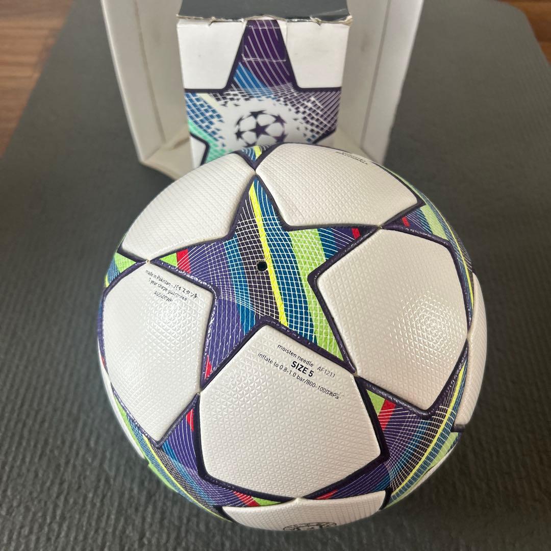 adidas Finale サッカーボール サイズ5