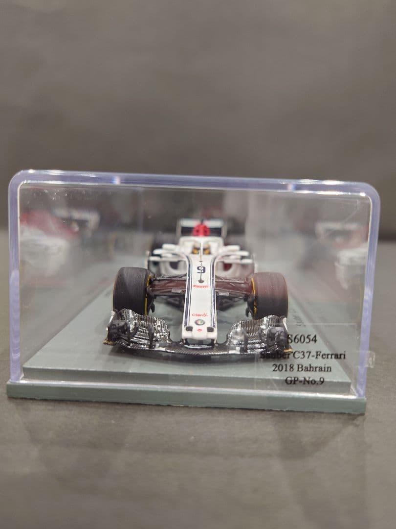 スパーク 1/43 F1 2018 Sauber Ferrari C37