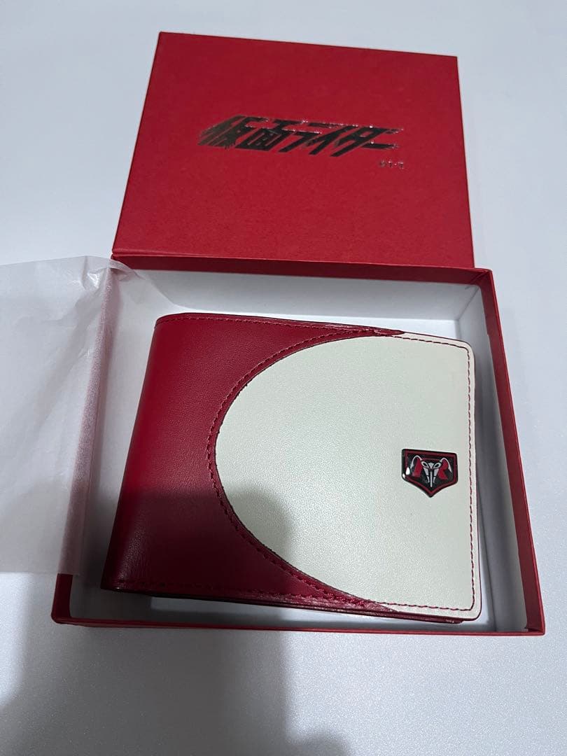 仮面ライダー　本革二つ折り財布　立花レーシングクラブモデル　ウォレット　財布