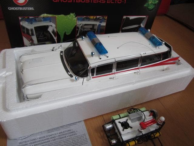 マテル　ホットウィール　ゴーストバスターズ　1/18　ECTO-1　エリート