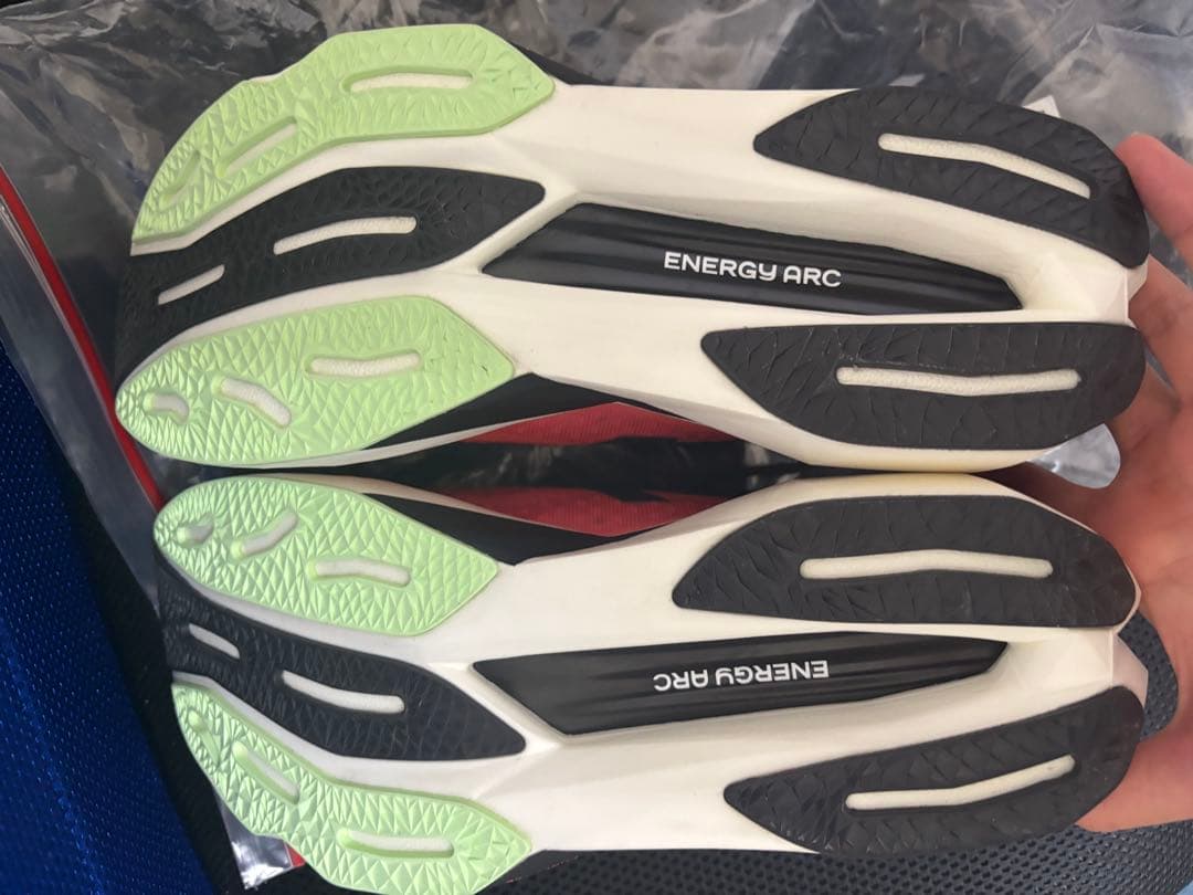 スパイク・シューズ New Balance FuelCell Elite V4 28.0cm
