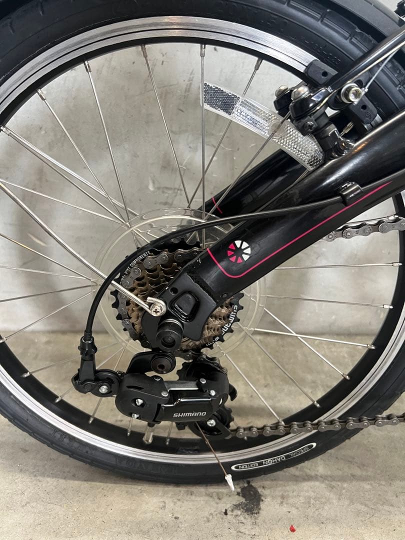 折りたたみ自転車　DAHON VYBE D7 ダホン　アルミ　20インチ