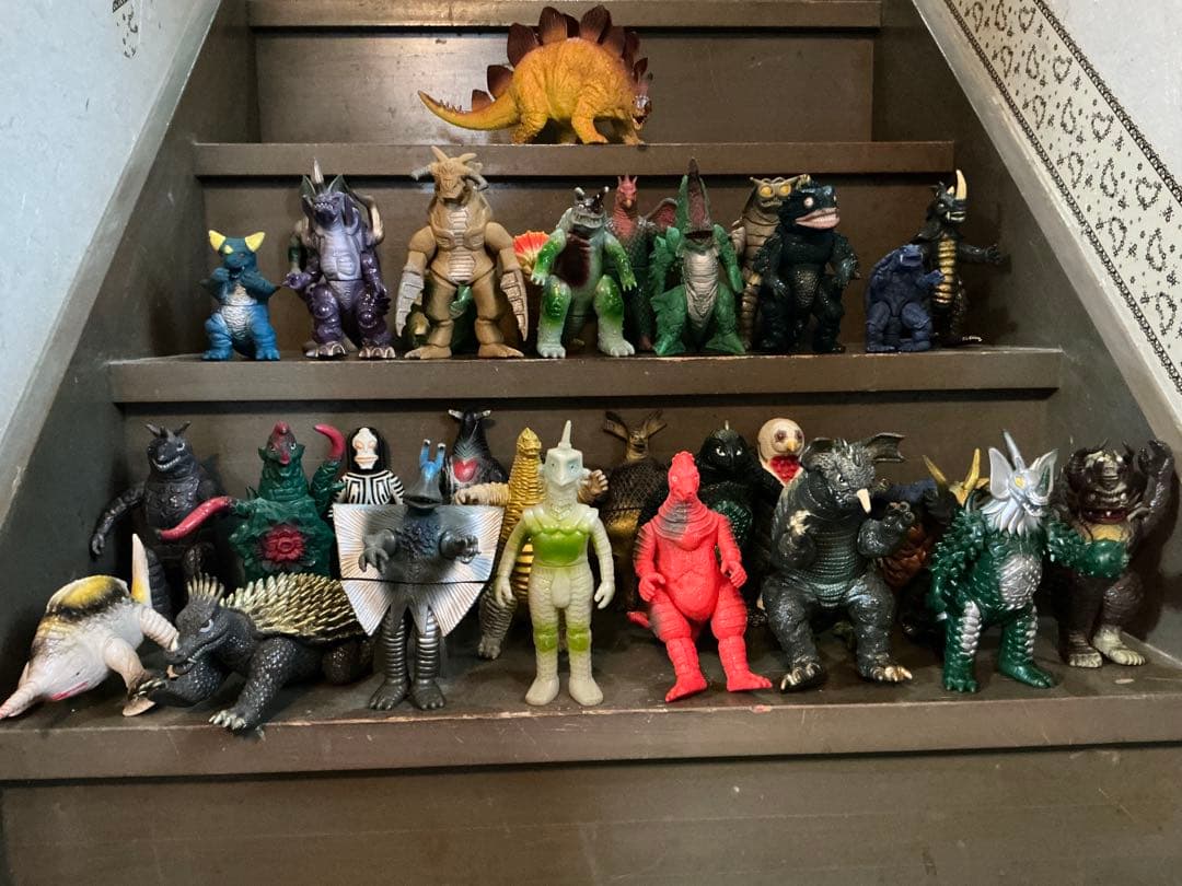 ウルトラマン・怪獣フィギュアセット 約90体