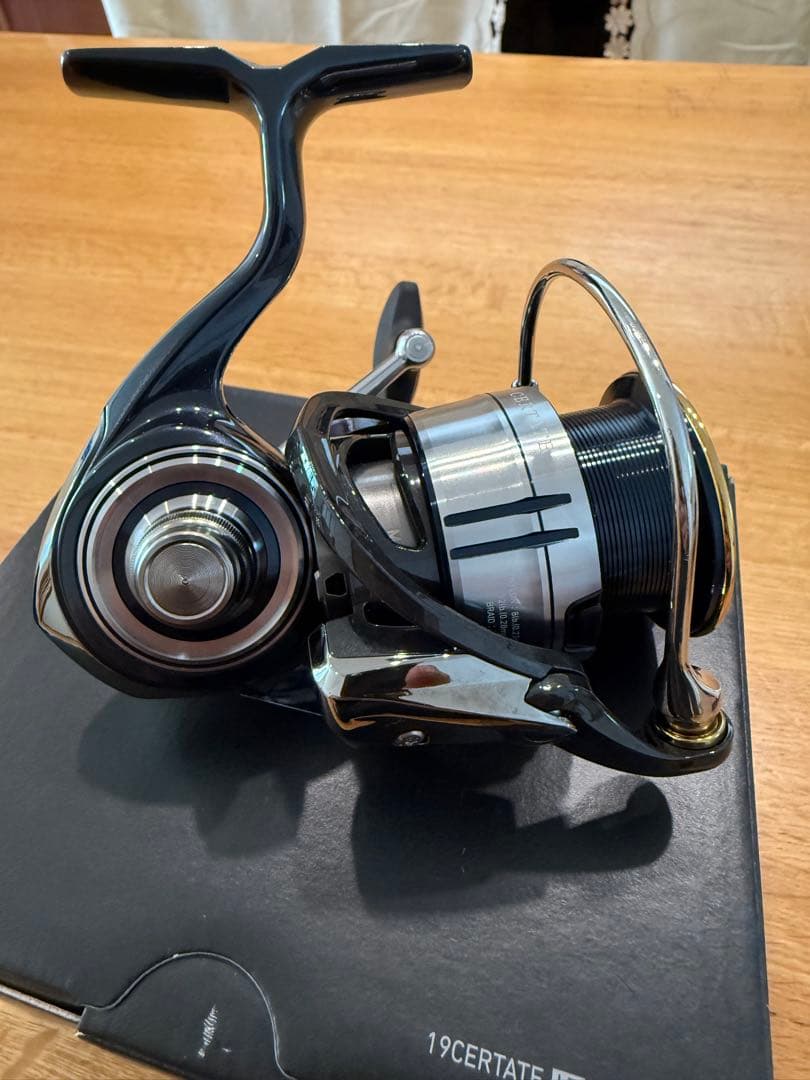 Daiwa 19 CERTATE 3000-CXH スピニングリール