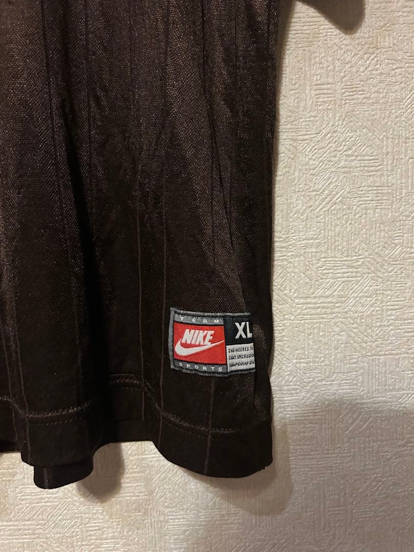 90's OLD Nike ブラウン Vネック スポーツ シャツ Tシャツ 古着