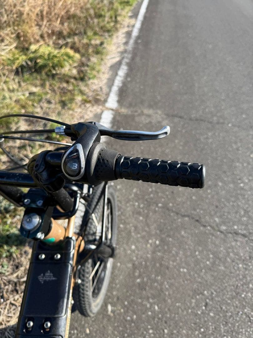 オリーブグリーン 電動アシスト自転車