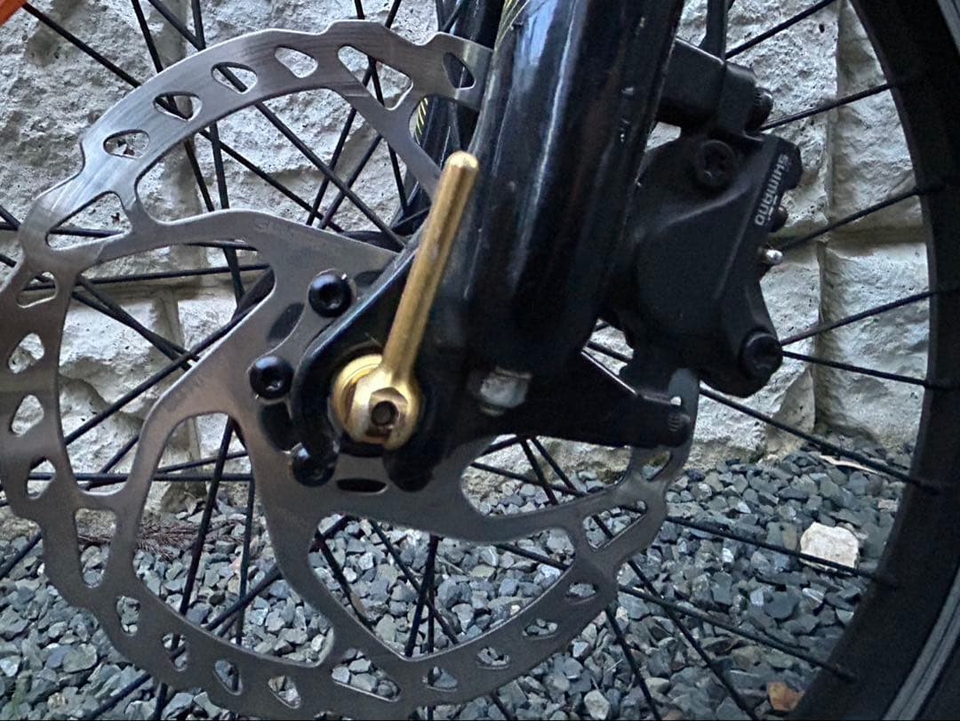commencal コメンサル　ラモーンズ20インチ　イエローブラック