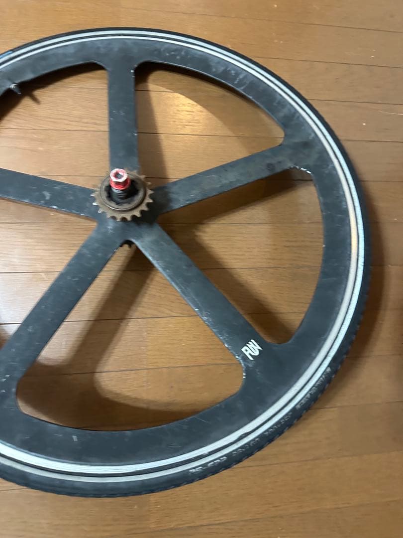 ピストバイク　バトンホイール