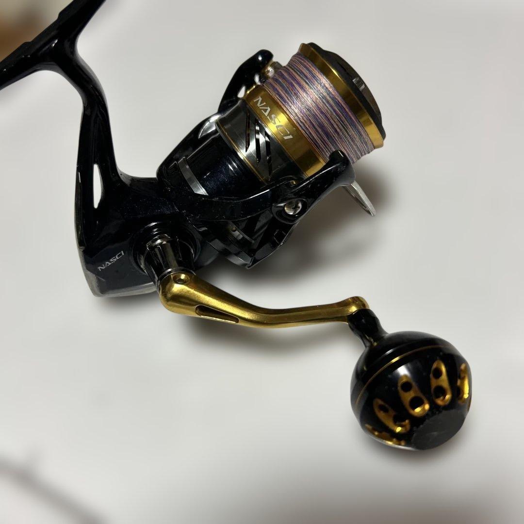 シマノのスピニングリール「16 ナスキー 2500HGS」です。﻿中古品