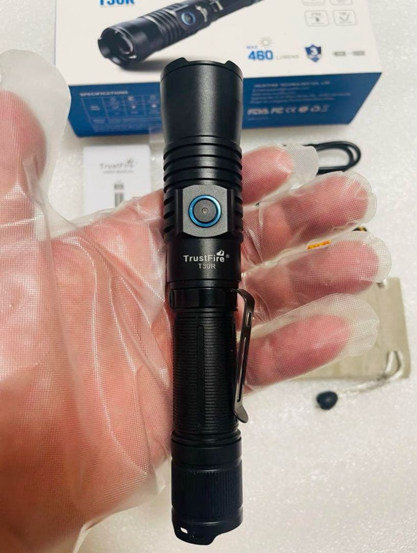 後期型　新品　Trustfire T30R 照射距離1100m 460lm❗️