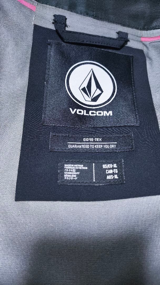✨美品✨【ボルコム VOLCOM】スノーボードウェア ゴアテックス ブラック