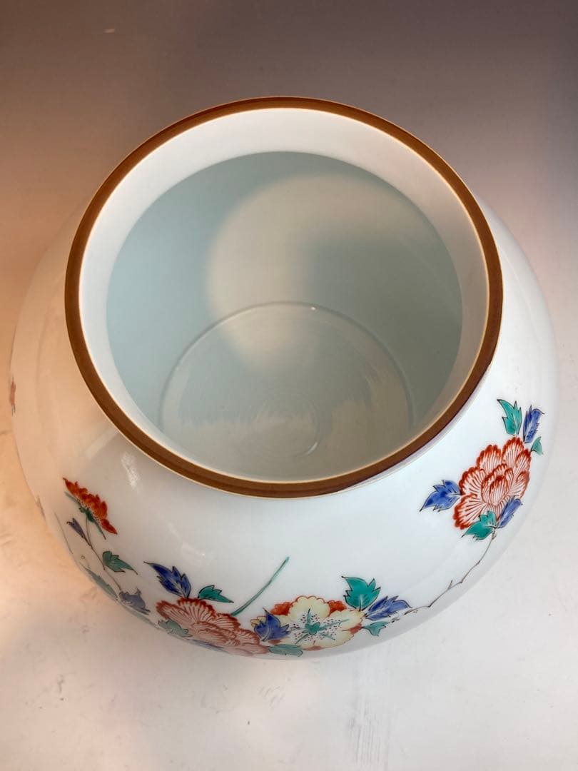 人間国宝 十三代 酒井田柿右衛門 作 錦牡丹鳥文花瓶 共箱 高さ 17cm