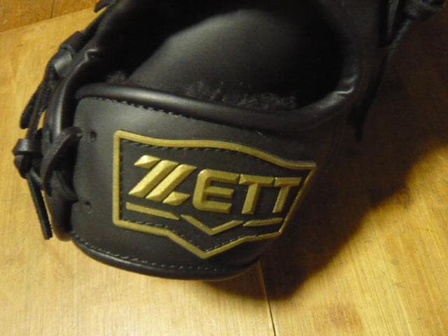 野球グローブ　ミズノELECTO & ZETT LIGHTEX ２個セット