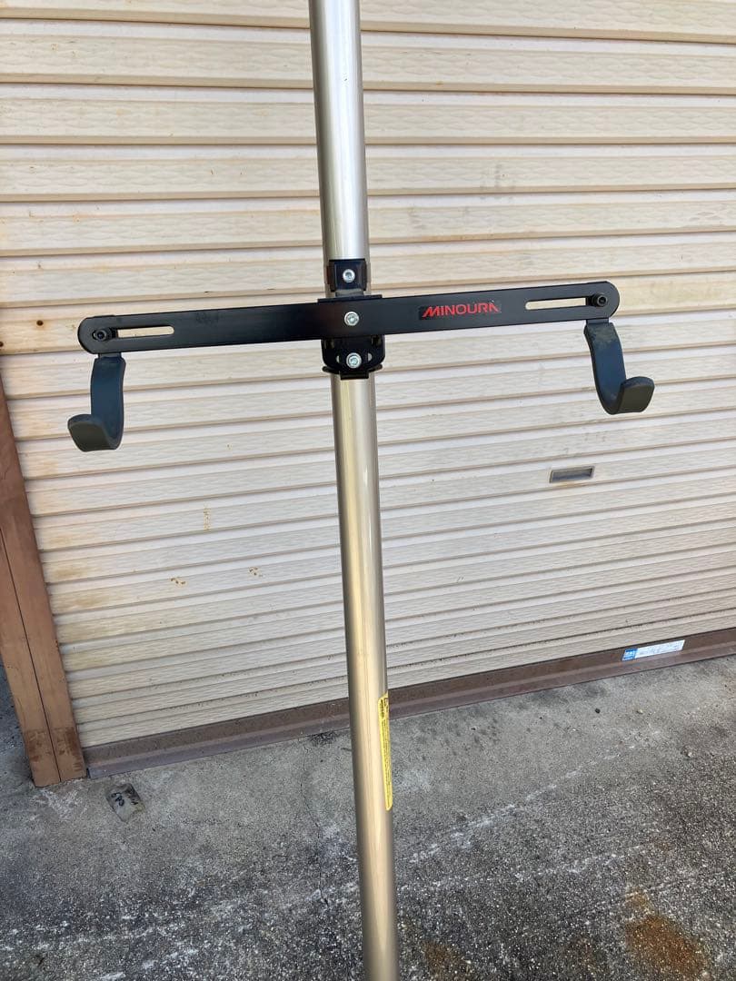 MINOURA  バイクタワー　天井突っ張り式　中古品