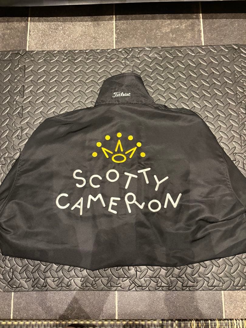 【美品】Titleist Scotty Cameron ブラックジャケット L