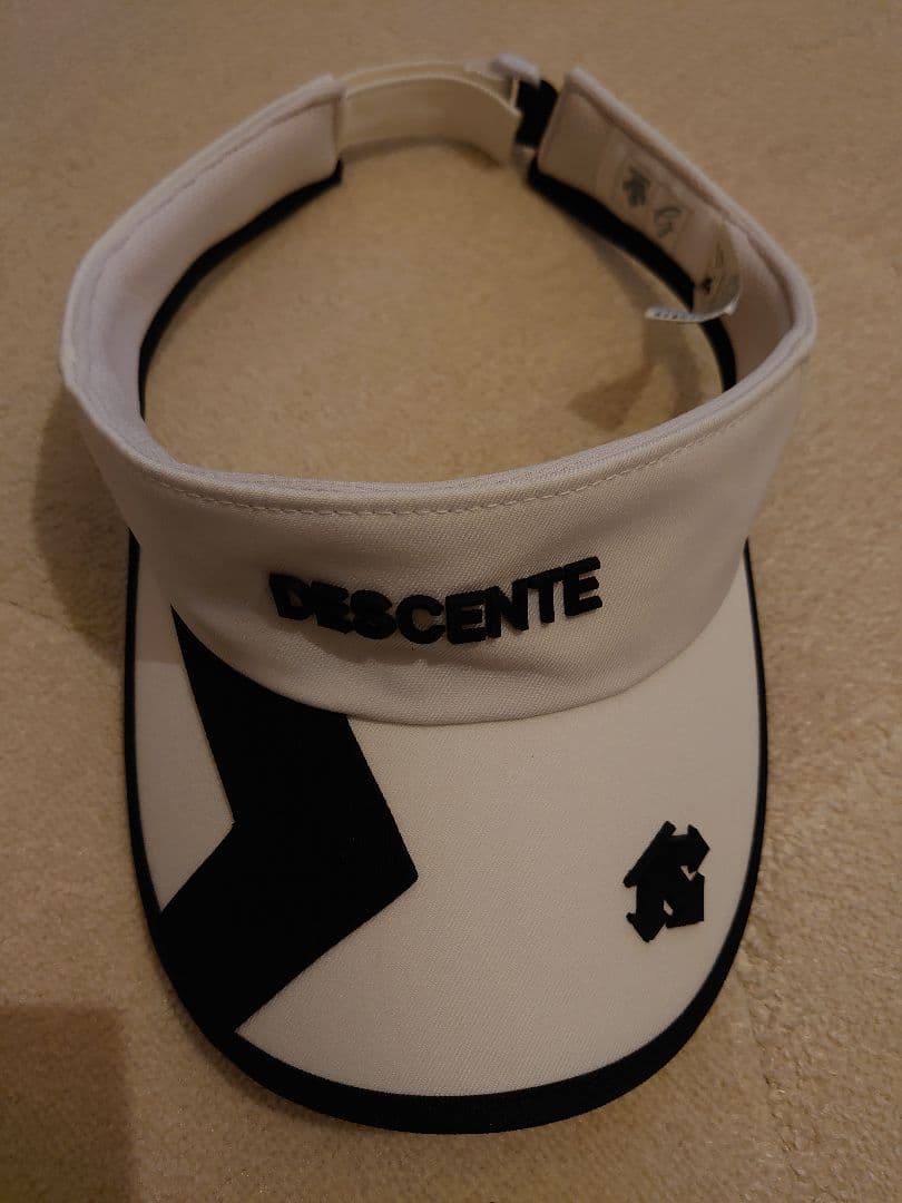DESCENTE デサント ゴルフ ナイロン ストレッチスカート ホワイト