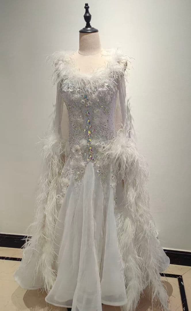 ★美品 お得　社交ダンスドレス スタンダードドレス オーストリッチ羽根 M