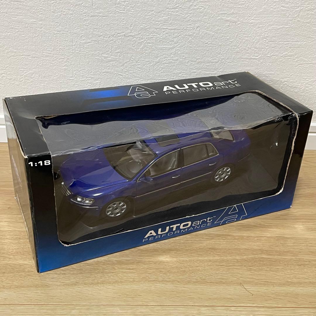オートアートパフォーマンス 1/18 フォルクスワーゲン フェイトン ブルー